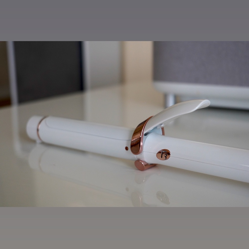 T3 SinglePass® Curl 1-inch Professional Ceramic Curling Iron